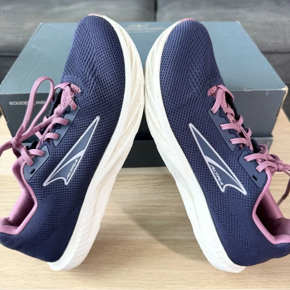 Altra Escalante 4 Blue Purple Zero Drop Running Shoes Women’s Size 9.5